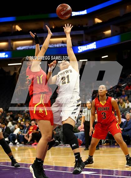 Thumbnail 3 in Bishop O'Dowd vs Rosary Academy (CIF State D1 Final) photogallery.