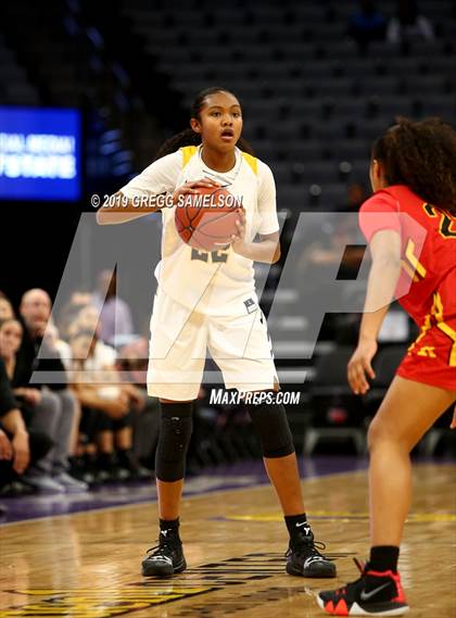 Thumbnail 3 in Bishop O'Dowd vs Rosary Academy (CIF State D1 Final) photogallery.