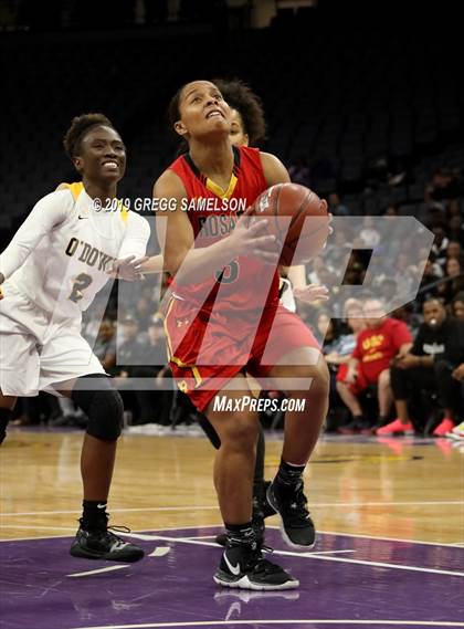 Thumbnail 3 in Bishop O'Dowd vs Rosary Academy (CIF State D1 Final) photogallery.