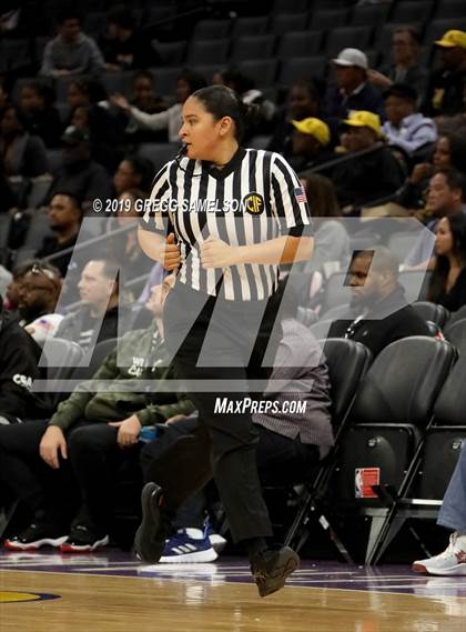 Thumbnail 3 in Bishop O'Dowd vs Rosary Academy (CIF State D1 Final) photogallery.