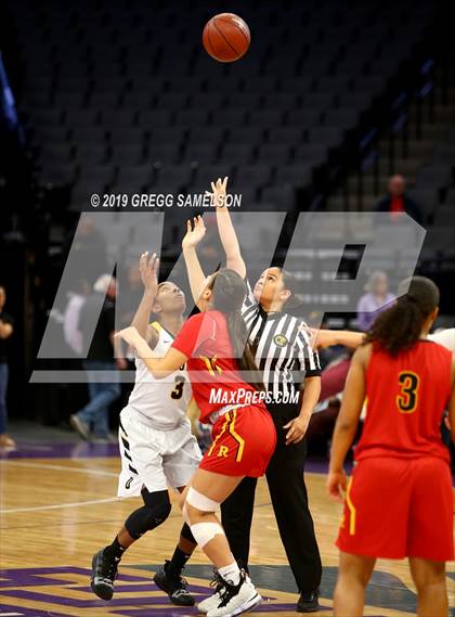Thumbnail 1 in Bishop O'Dowd vs Rosary Academy (CIF State D1 Final) photogallery.