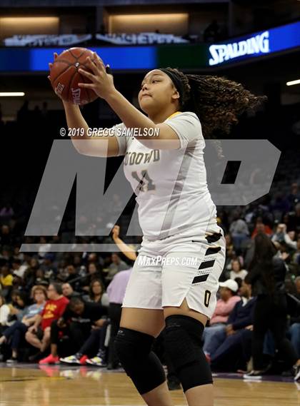 Thumbnail 3 in Bishop O'Dowd vs Rosary Academy (CIF State D1 Final) photogallery.