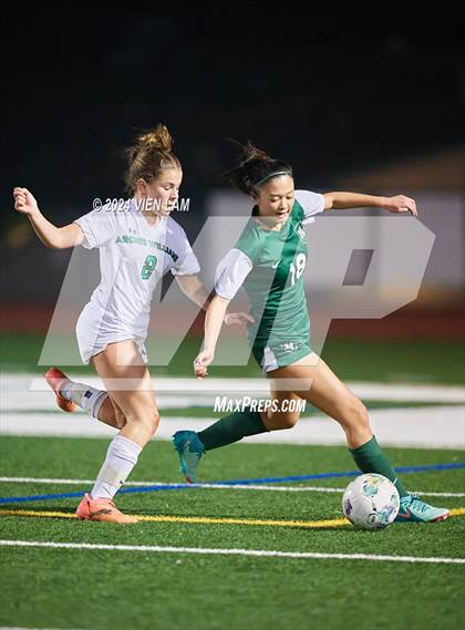 Thumbnail 1 in Archie Williams @ Miramonte photogallery.