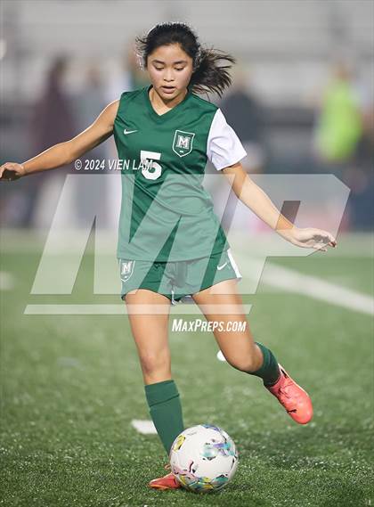 Thumbnail 3 in Archie Williams @ Miramonte photogallery.