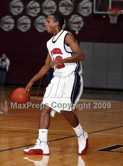 Thumbnail 1 in McKinney vs SA Wagner (Sherman Holiday Tournament) photogallery.