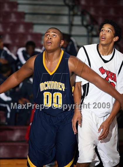 Thumbnail 3 in McKinney vs SA Wagner (Sherman Holiday Tournament) photogallery.