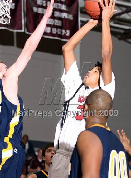 Thumbnail 1 in McKinney vs SA Wagner (Sherman Holiday Tournament) photogallery.
