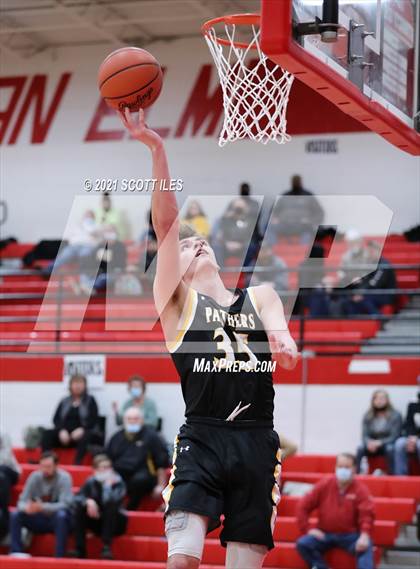 Thumbnail 3 in Miami Trace @ Logan Elm (OHSAA D2 Sectional Playoff) photogallery.