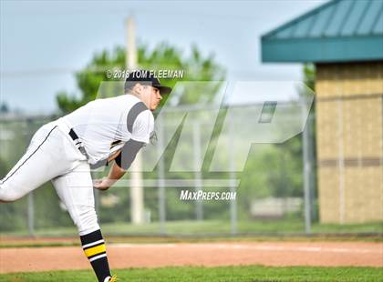 Thumbnail 1 in West vs. Olathe East (KSHSAA 6A Regionals #2) photogallery.