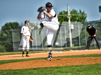 Thumbnail 2 in West vs. Olathe East (KSHSAA 6A Regionals #2) photogallery.