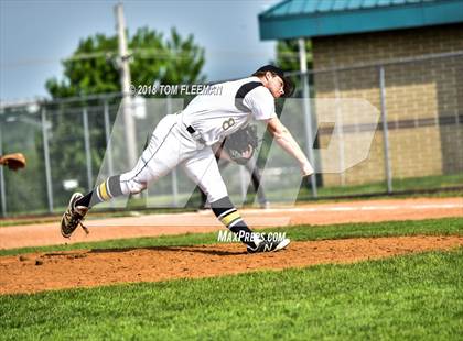 Thumbnail 2 in West vs. Olathe East (KSHSAA 6A Regionals #2) photogallery.