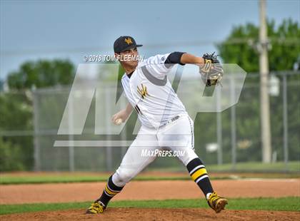 Thumbnail 1 in West vs. Olathe East (KSHSAA 6A Regionals #2) photogallery.