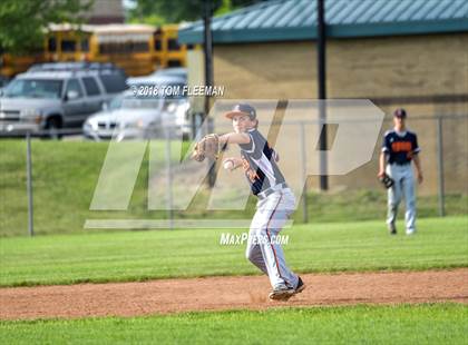 Thumbnail 3 in West vs. Olathe East (KSHSAA 6A Regionals #2) photogallery.