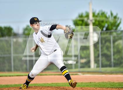 Thumbnail 2 in West vs. Olathe East (KSHSAA 6A Regionals #2) photogallery.