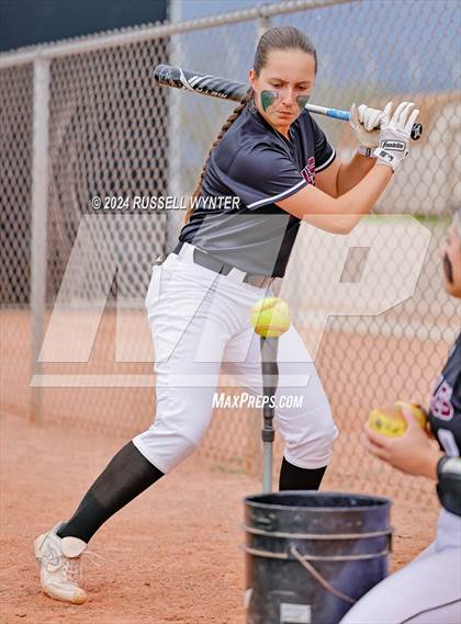 Thumbnail 1 in Desert Mountain @ Casteel photogallery.