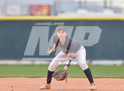 Thumbnail 2 in Desert Mountain @ Casteel photogallery.
