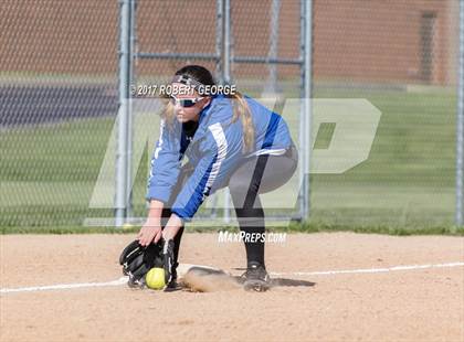 Thumbnail 1 in Oak Creek @ Muskego photogallery.