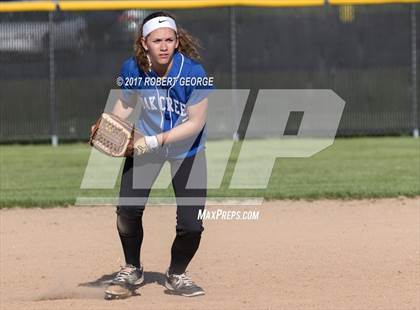 Thumbnail 1 in Oak Creek @ Muskego photogallery.