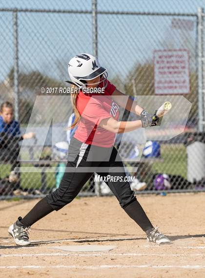 Thumbnail 1 in Oak Creek @ Muskego photogallery.