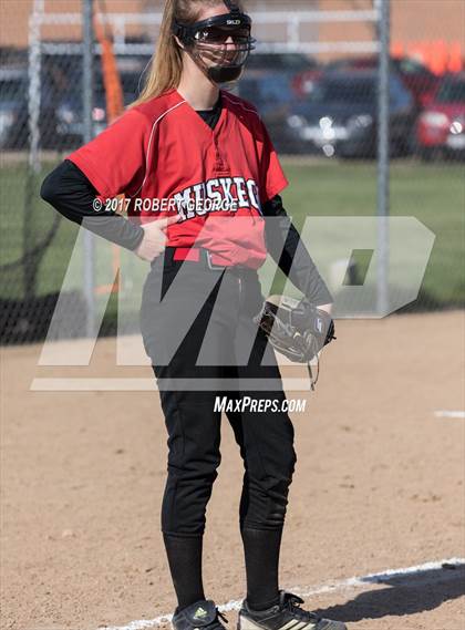 Thumbnail 3 in Oak Creek @ Muskego photogallery.