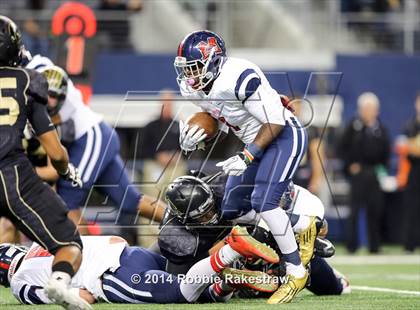 Thumbnail 2 in Boyd vs. Fossil Ridge (UIL 6A Division 2 Region 1 Bi-District)  photogallery.