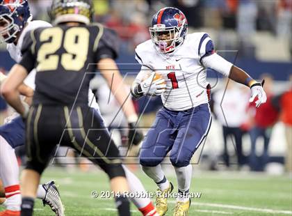 Thumbnail 2 in Boyd vs. Fossil Ridge (UIL 6A Division 2 Region 1 Bi-District)  photogallery.