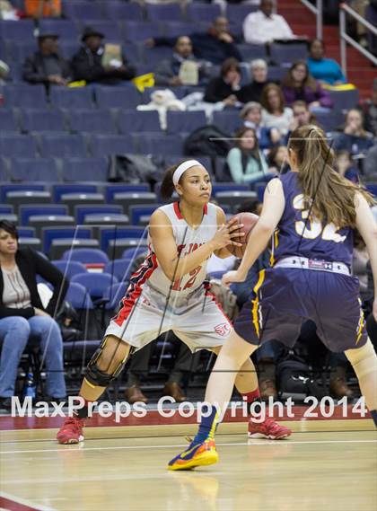 Thumbnail 1 in Georgetown Visitation Prep vs St. John's (DCSAA Final) photogallery.