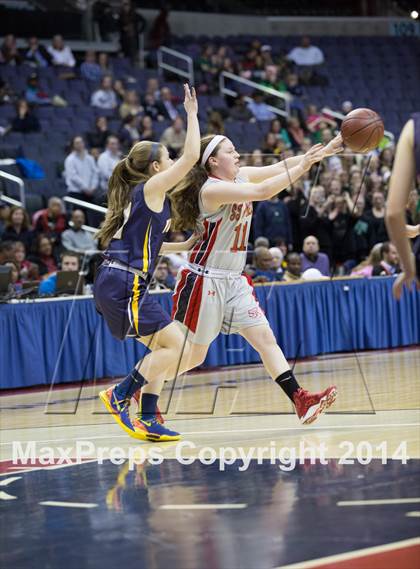 Thumbnail 2 in Georgetown Visitation Prep vs St. John's (DCSAA Final) photogallery.