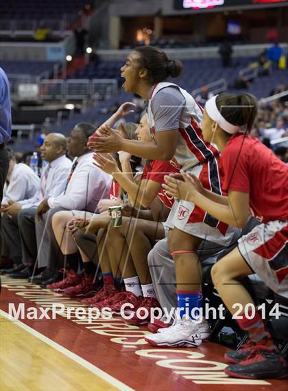 Thumbnail 3 in Georgetown Visitation Prep vs St. John's (DCSAA Final) photogallery.