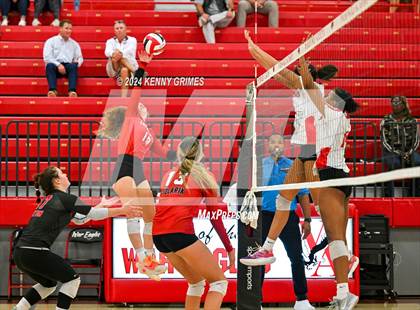 Thumbnail 3 in Loganville @ Woodward Academy (GHSA Class 5A Quarterfinal) photogallery.