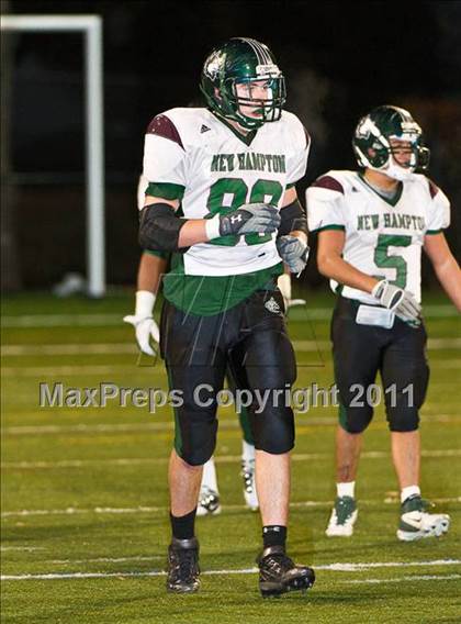 Thumbnail 3 in New Hampton vs. Governor's (Jack Etter Bowl) photogallery.