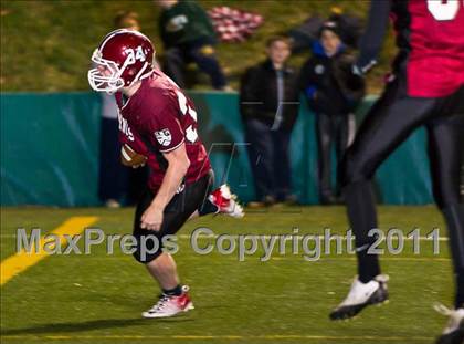 Thumbnail 2 in New Hampton vs. Governor's (Jack Etter Bowl) photogallery.