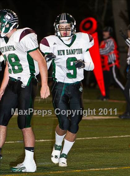 Thumbnail 1 in New Hampton vs. Governor's (Jack Etter Bowl) photogallery.