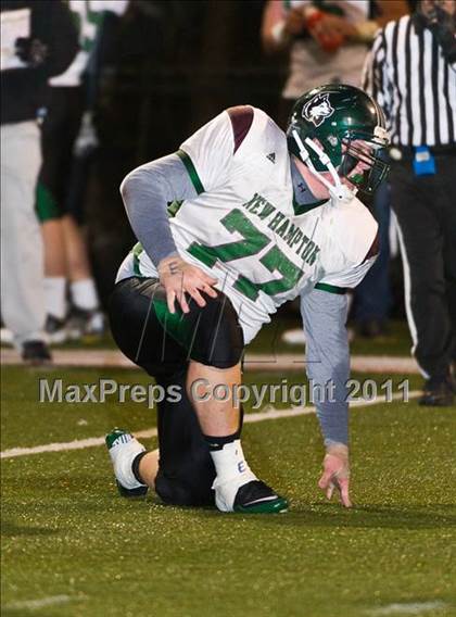 Thumbnail 3 in New Hampton vs. Governor's (Jack Etter Bowl) photogallery.