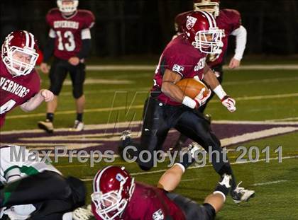 Thumbnail 2 in New Hampton vs. Governor's (Jack Etter Bowl) photogallery.