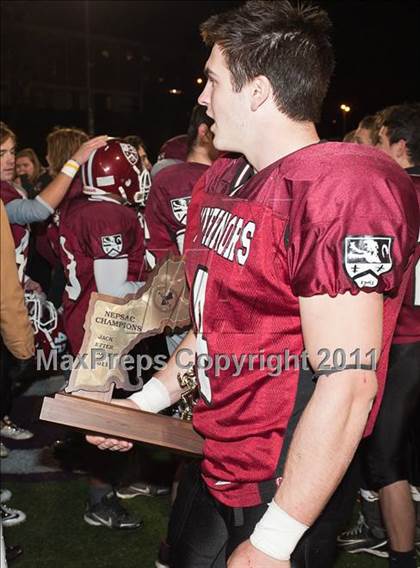 Thumbnail 2 in New Hampton vs. Governor's (Jack Etter Bowl) photogallery.