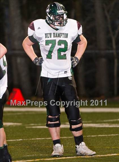 Thumbnail 2 in New Hampton vs. Governor's (Jack Etter Bowl) photogallery.