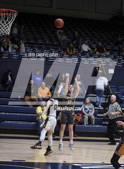 Thumbnail 2 in Sullivan Central @ University photogallery.