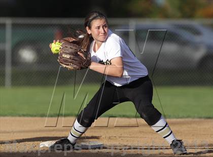 Thumbnail 1 in Golden Valley vs. Boron (High Desert Classic) photogallery.