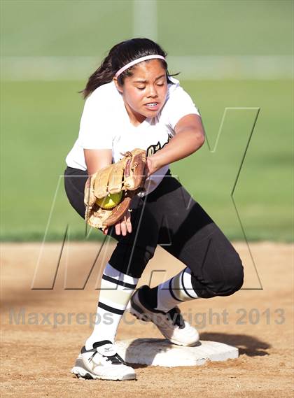 Thumbnail 2 in Golden Valley vs. Boron (High Desert Classic) photogallery.