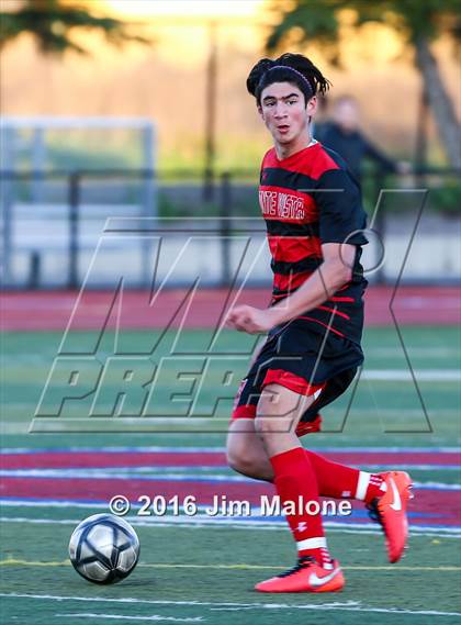 Thumbnail 3 in San Ramon Valley vs. Monte Vista (CIF NCS D1 Final) photogallery.