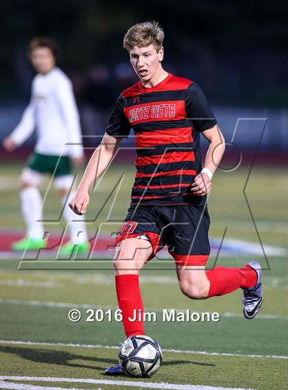 Thumbnail 1 in San Ramon Valley vs. Monte Vista (CIF NCS D1 Final) photogallery.