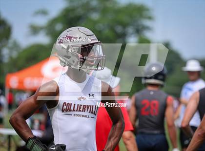 Thumbnail 3 in Collierville vs Lewisburg (U of Memphis 7v7) photogallery.