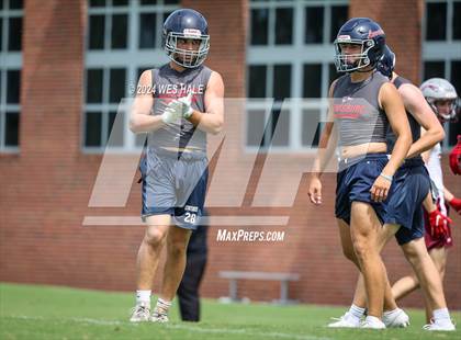 Thumbnail 1 in Collierville vs Lewisburg (U of Memphis 7v7) photogallery.