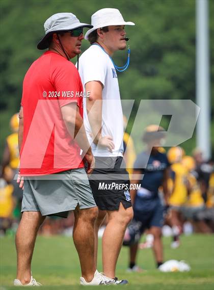 Thumbnail 2 in Collierville vs Lewisburg (U of Memphis 7v7) photogallery.