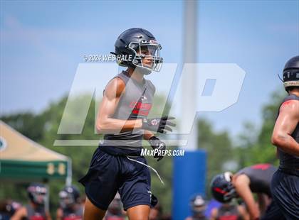 Thumbnail 1 in Collierville vs Lewisburg (U of Memphis 7v7) photogallery.