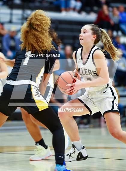 Thumbnail 3 in Avon @ Noblesville photogallery.