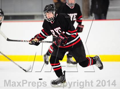 Thumbnail 3 in Rye vs. Pelham Memorial (Section 1 Division 2 Final) photogallery.