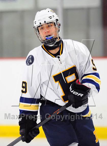 Thumbnail 3 in Rye vs. Pelham Memorial (Section 1 Division 2 Final) photogallery.