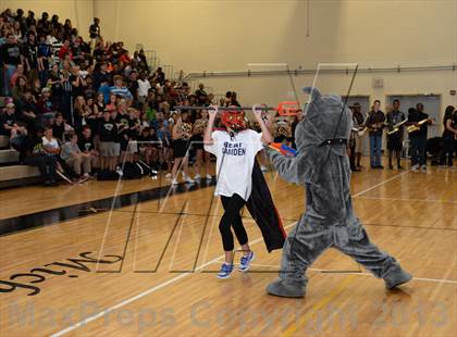 Thumbnail 2 in Lugoff-Elgin @ Camden (MaxPreps Rivalry Series) photogallery.